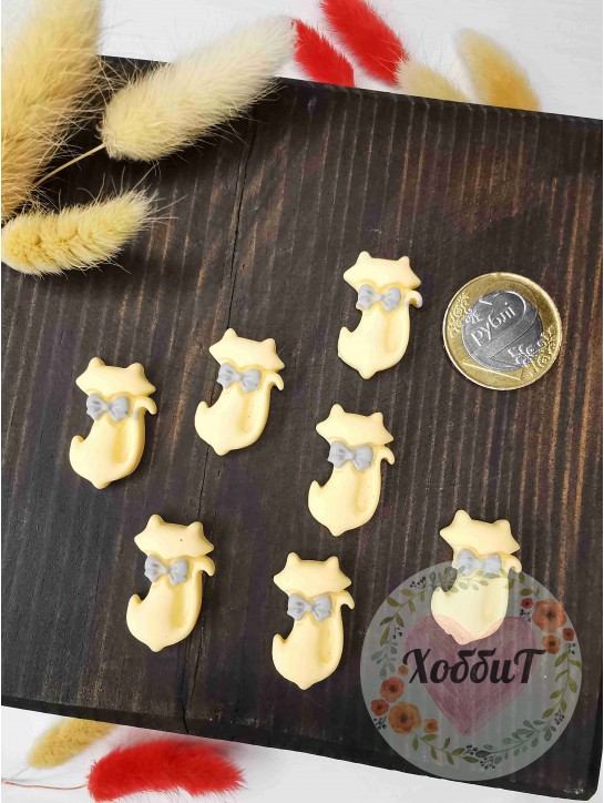 Кабошон "Кот с бантиком" 2,5*1,5см. (желтый матовый)