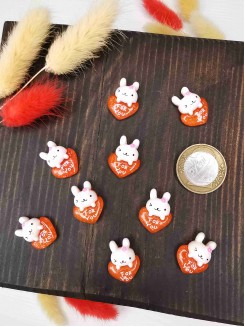 Кабошон "Зайчик с сердечком" 1,9*1,5см. (красный)