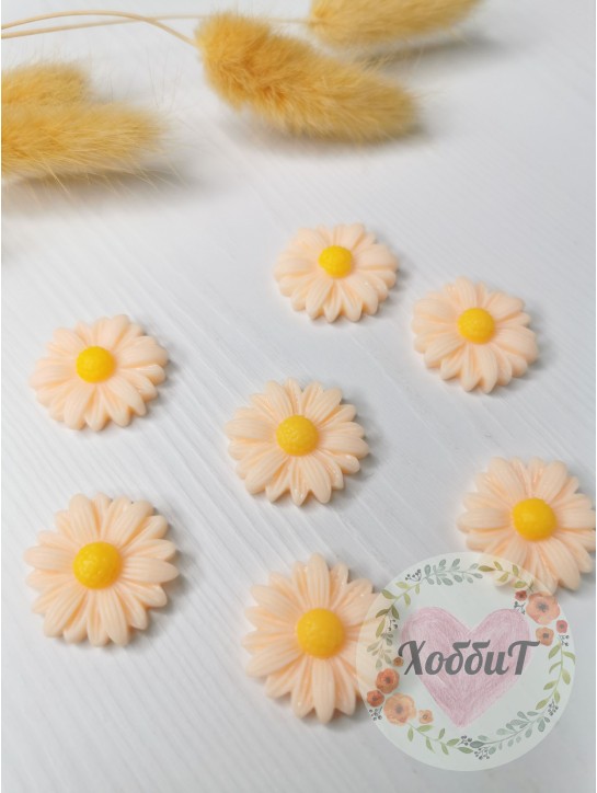 Кабошон "Ромашка" (персиковый)