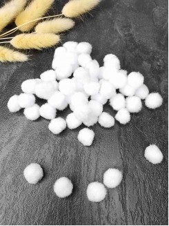 Помпоны 1,5cм. (белый), упаковка 30 штук