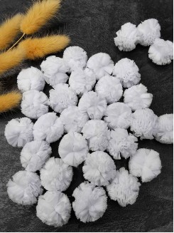 Помпоны декоративные 2,5см. (белый), 4 штуки