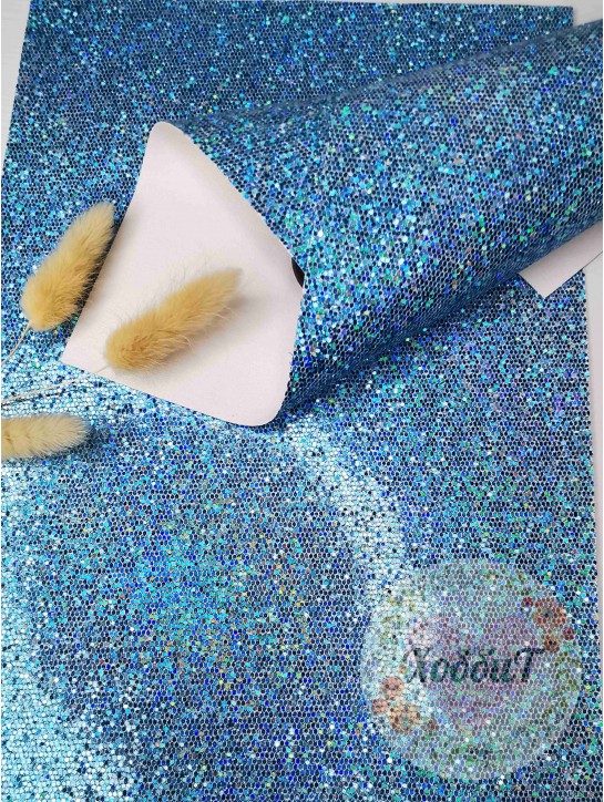 Кожзам "Соты" 20*30см. (голубой)