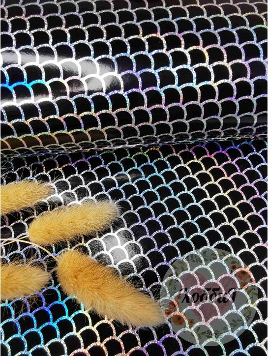 Кожзам голографик "Чешуя" 21*29,5см. (черный)